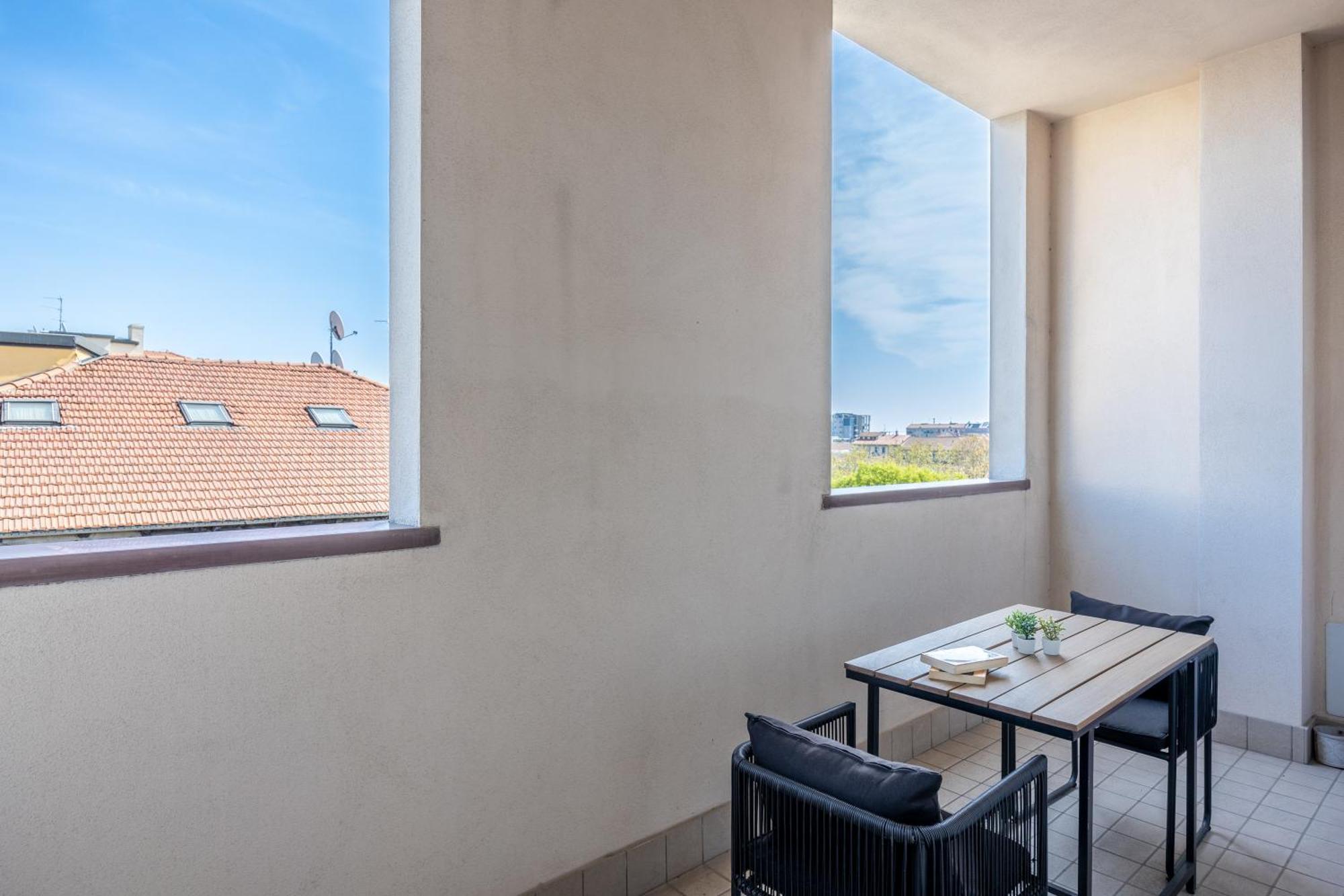 Bocconi'S Nest - Close To Duomo With Terrace Милано Екстериор снимка