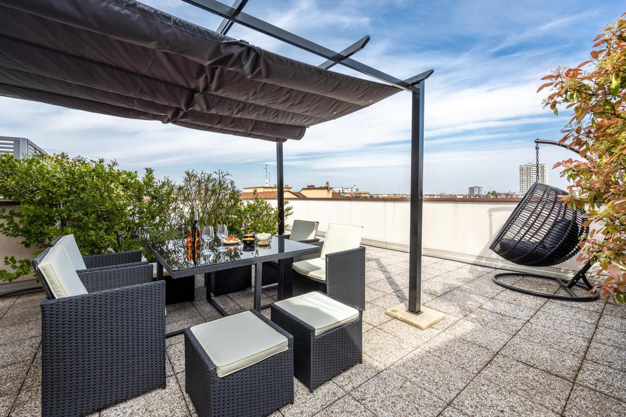 Bocconi'S Nest - Close To Duomo With Terrace Милано Екстериор снимка