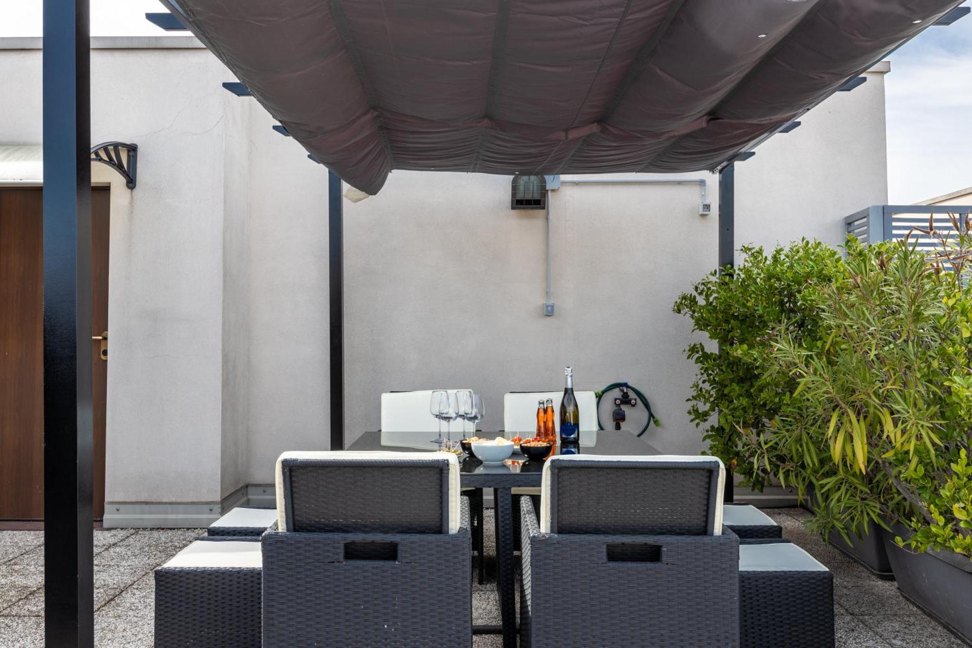 Bocconi'S Nest - Close To Duomo With Terrace Милано Екстериор снимка