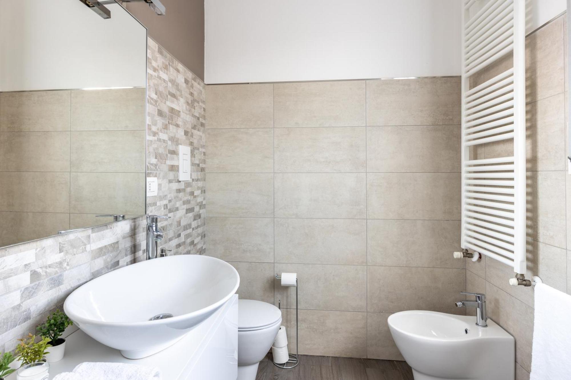 Bocconi'S Nest - Close To Duomo With Terrace Милано Екстериор снимка