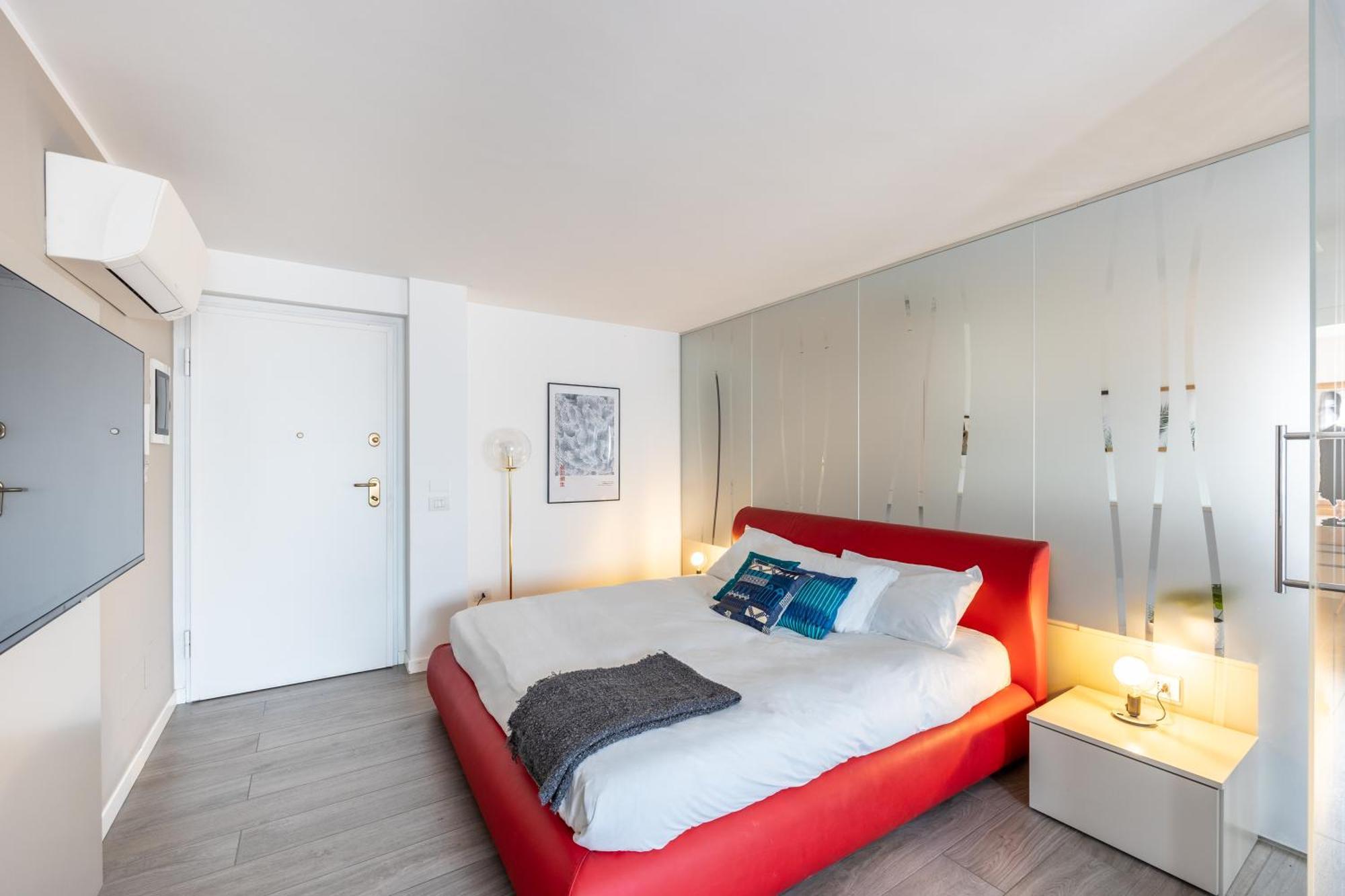 Bocconi'S Nest - Close To Duomo With Terrace Милано Екстериор снимка