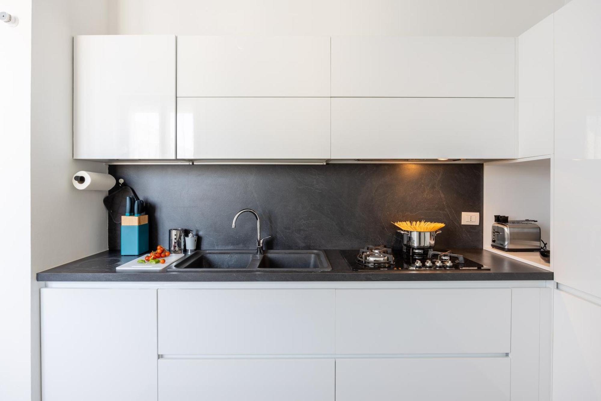 Bocconi'S Nest - Close To Duomo With Terrace Милано Екстериор снимка